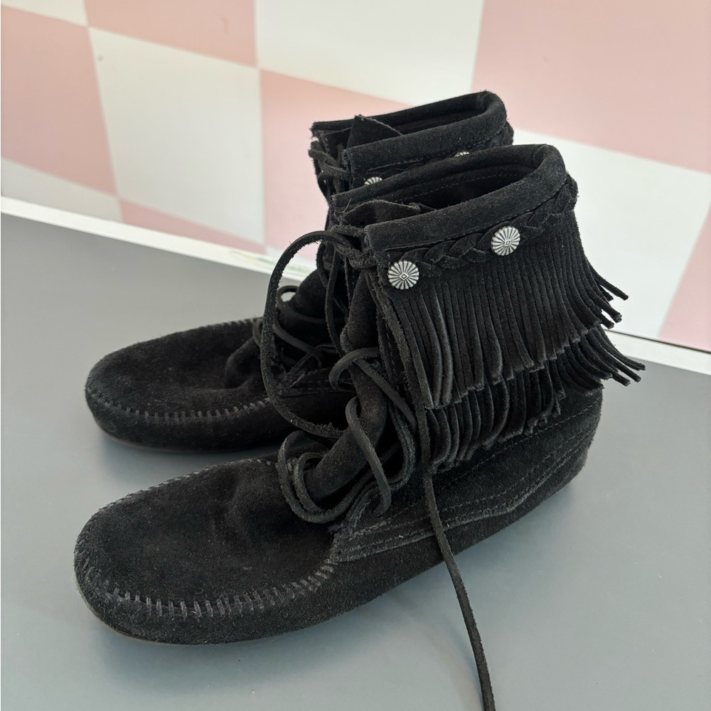 Minnetonka Black Suede Double Fringe Tramper Moccasins